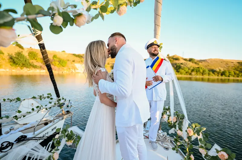 Cununie pe yacht pe Marea Neagră