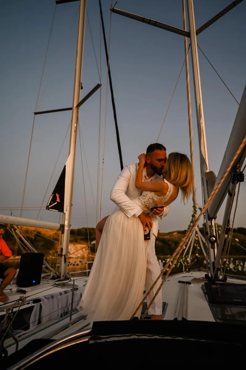 Cununie pe yacht pe Marea Neagră