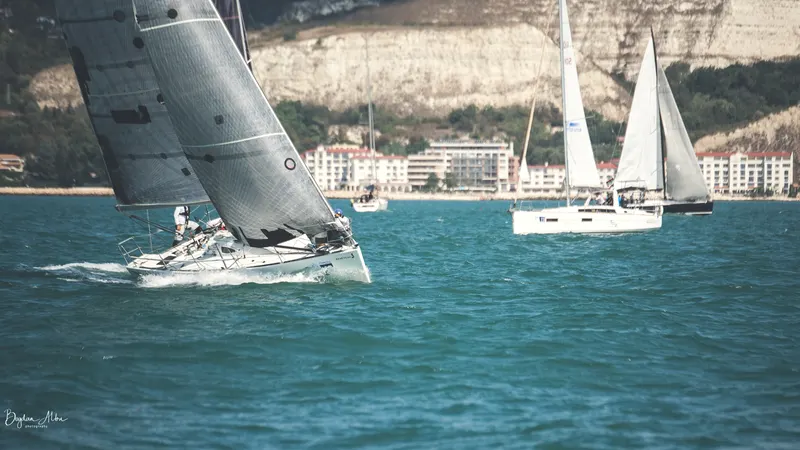 Sezon Competițional de Regate